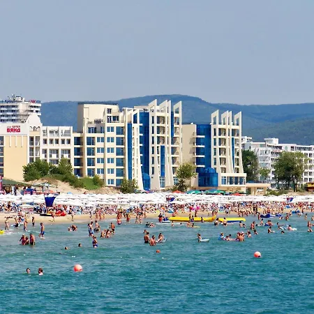 Comfortable In 65 M² Shared Pool Apartament Sunny Beach