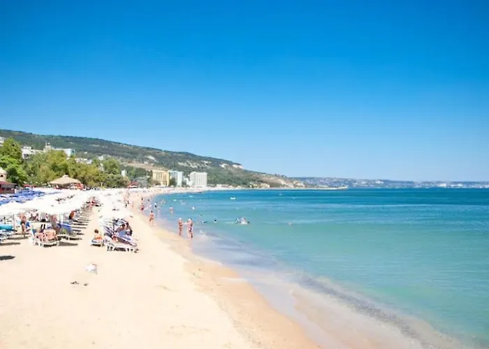 Lejlighed Comfortable In 65 M² Shared Pool