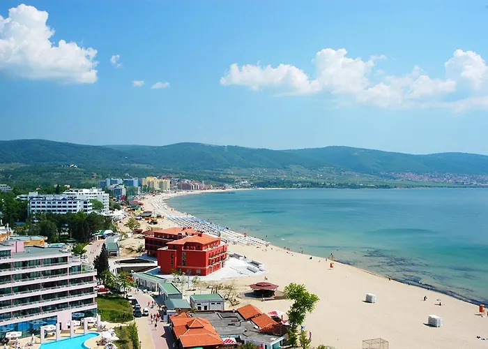 Comfortable In 65 M² Shared Pool Апартаменти