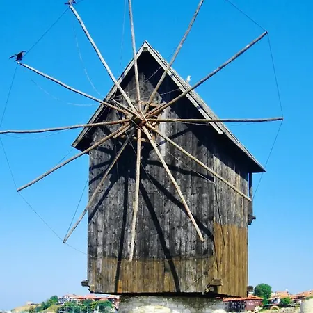 Lägenhet Comfortable In 65 M² Shared Pool