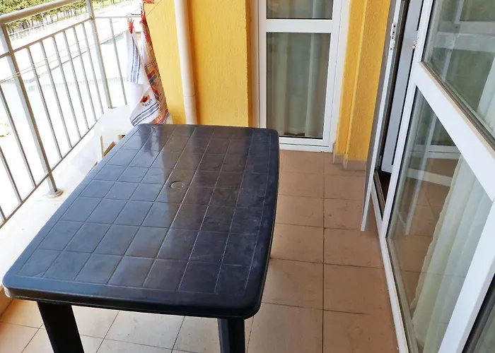 Comfortable In 65 M² Shared Pool Апартаменты